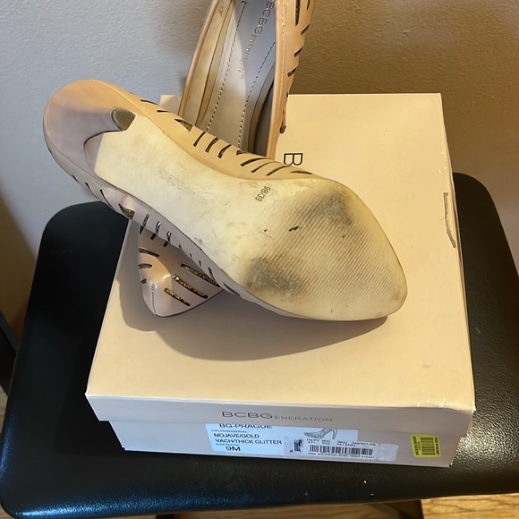 BCBG Eneration size 9 Mojave/Gold - Picture 6 of 7